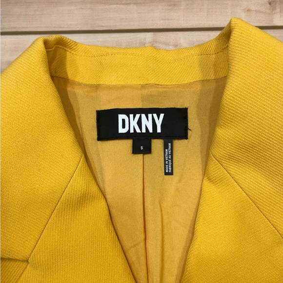 NWT DKNY Yellow Double-Breasted Blazer Size Small - Picture 9 of 12
